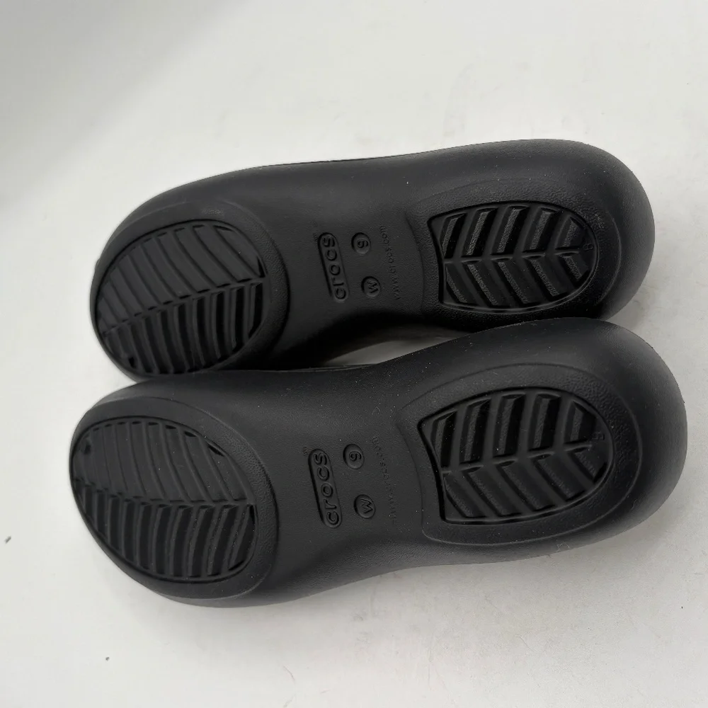 NWT Crocs Olivia II Ballet Flats Women's Size 9 Black Faux Fur Lined